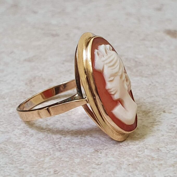 Elongated Cameo Ring in 14ct Gold. Gems Afire Vintage Jewellery UK
