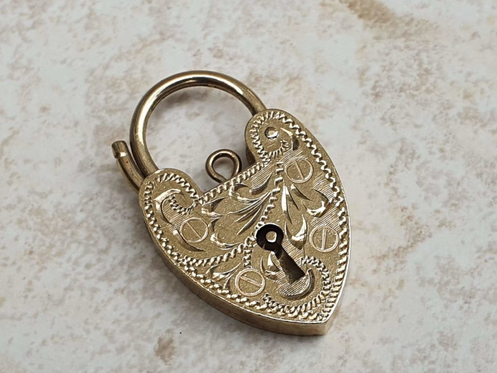 Engraved Heart Padlock in 9ct Gold Gems Afire Vintage Jewellery UK