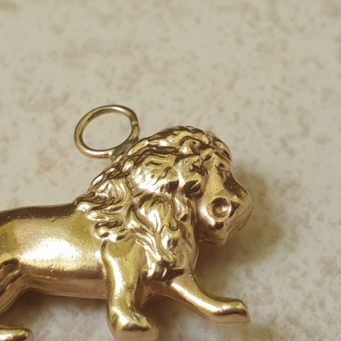 Lion Pendant in 9ct Gold Gems Afire Vintage Jewellery UK